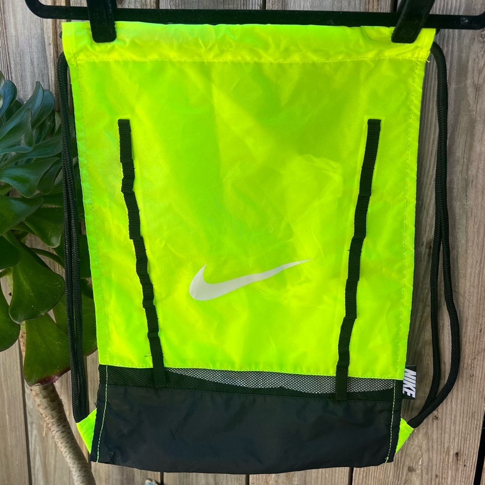 NWOT Nike Sports Sac